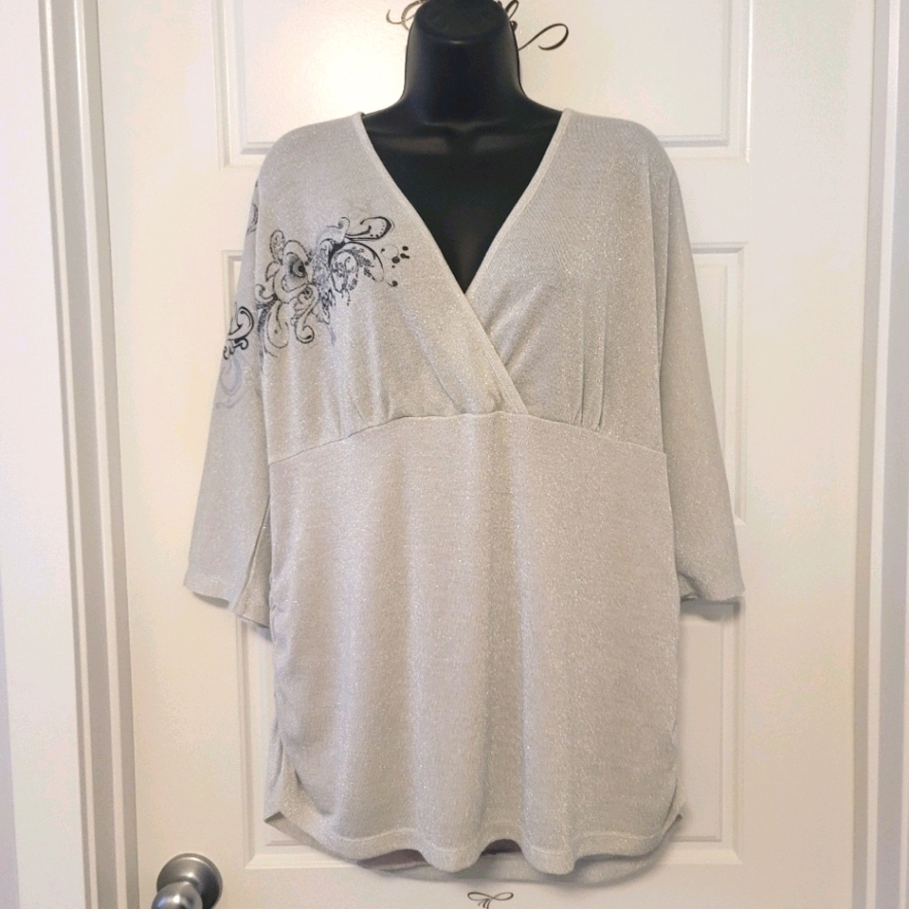 Gorgeous MXM sliver knit top